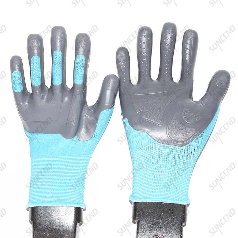 Soft And Anti Abrasion TPE Rubber Coated Mud Gloves with High Elastic Liner
