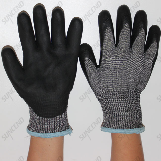 Cut Resistant HPPE And Terry Liner Nitrile Foam Safety Gloves