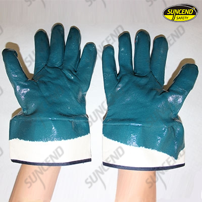 Blue nitrile coaed safety cuff work gloves 